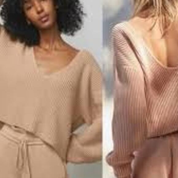 LUNYA Prima Organic Cozy Cotton Silk REVERSIBLE V-neck Pullover Sweater Beige S - Picture 1 of 6